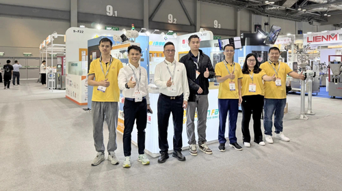 Latest company news about 코스모프로프-아시아 홍콩 2024 ∙ 쉐인파는 항상 경로에 있습니다!